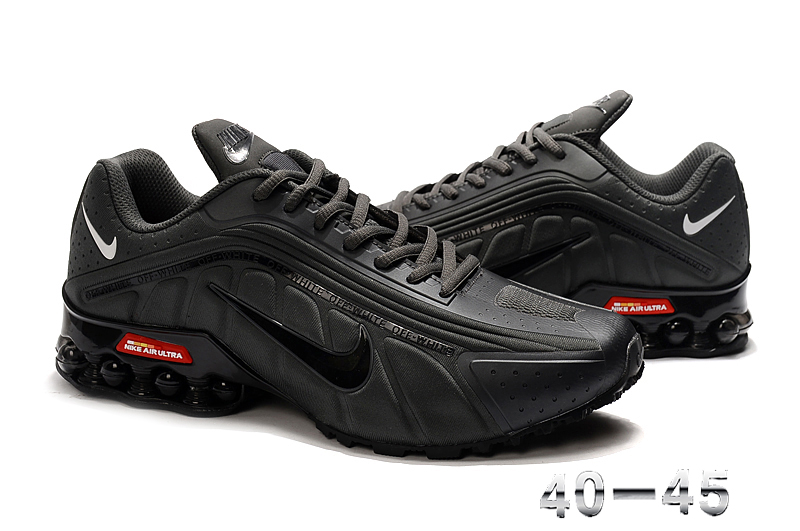 2020 Nike Shox R4 Carbon Black Shoes